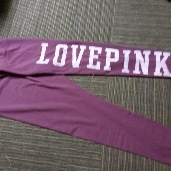 VICTORIA SECRET PINK LEGGINGS NEW WITHOUT TAGS NEVER WORN - Picture 1 of 1